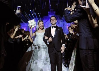 Amazing Winter Wonderland Wedding That Will Leave You Dreaming !