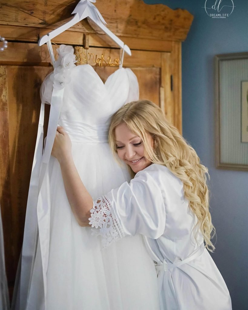 Budget-Friendly Attires, Accessories, and Tips Inspired From a Royal Wedding