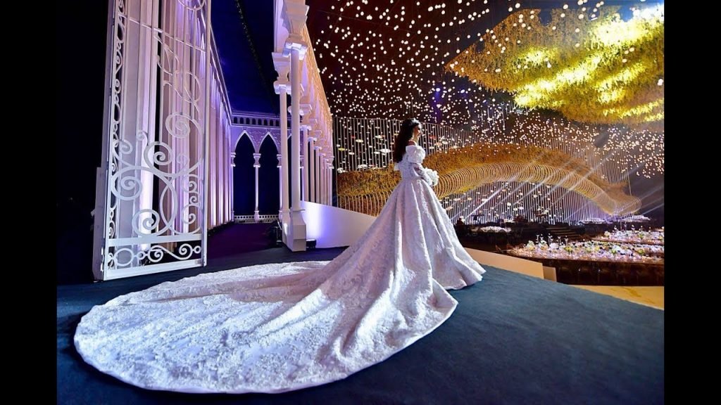 The Groom Is A Wedding Planner, & This Is What His Wedding Looks Like