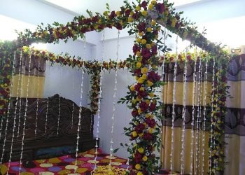 Wedding Bed Decoration Idea with Flowers | Wedding Room Decoration Ideas