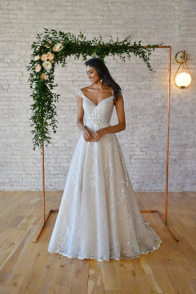 Art Deco Inspired Wedding Gowns of 2023 – Pretty Pleased Love – Wedding Blog