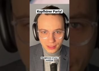 Kopfhörer Party / headphones at wedding #weddingdj #music #djdance #wedding #dj #party #hochzeitsdj