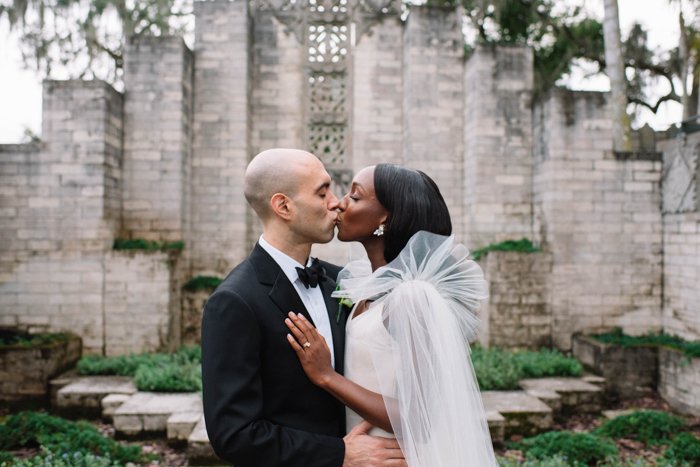 micro wedding backyard portrait
