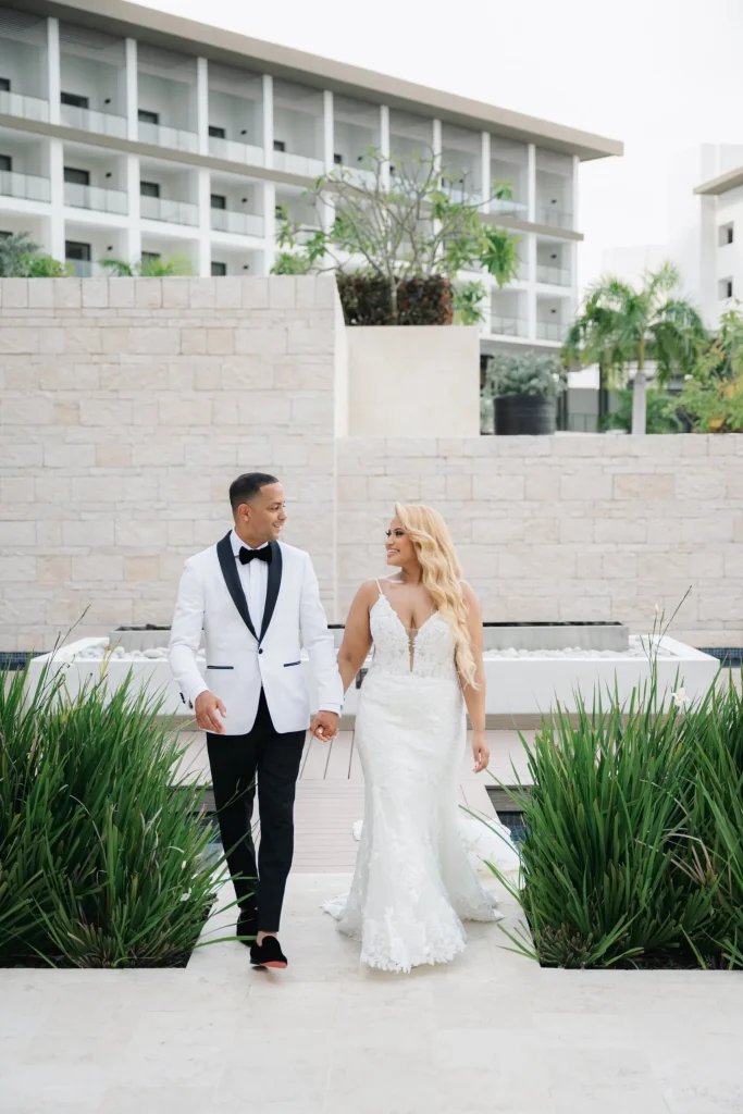 Real Martina Liana Bride Katherine + Aristy – Pretty Completely happy Love – Wedding Blog