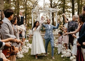 French Intimate wedding at Château Barthélemy | Through The Glass Paris