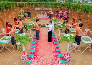 Construct Modern Underground Wedding Room With Pleased Party