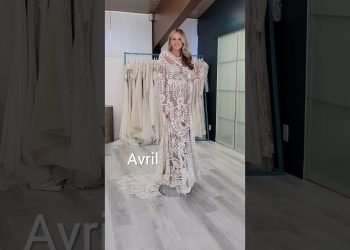 Elopement Inspired Wedding Gowns!