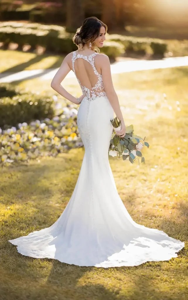Keyhole Back vs. Open Back Wedding Dresses – Pretty Pleased Love – Wedding Blog