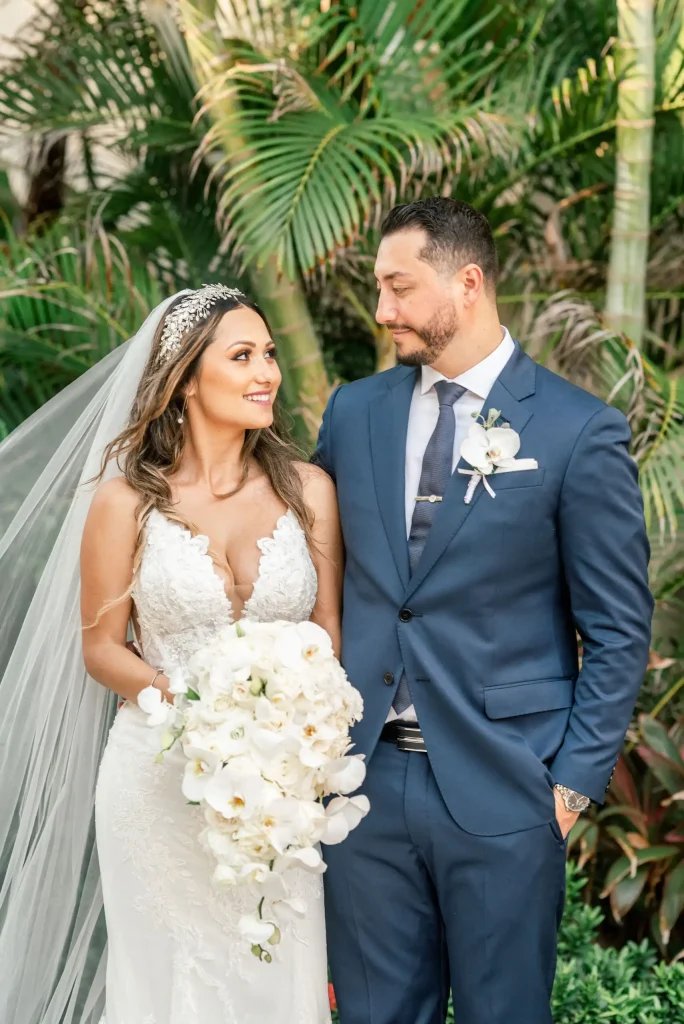 Real Martina Liana Bride Norma + Fernando – Pretty Pleased Love – Wedding Blog