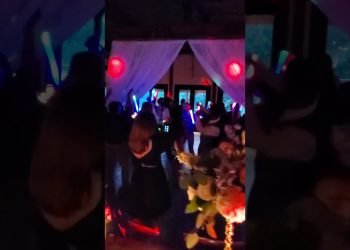 Wedding party piping it up! #migos #dj #weddingdj #weddingparty #loudliondj