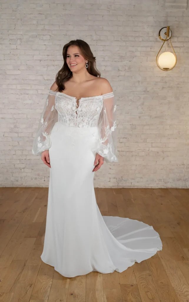 Mountain Wedding Dresses for the Adventurous Bride – Pretty Joyful Love – Wedding Blog