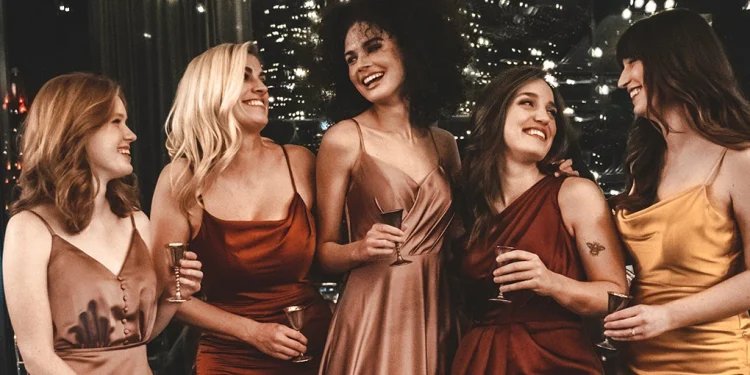 Pick Bridesmaid Dresses – Pretty Comfortable Love – Wedding Blog