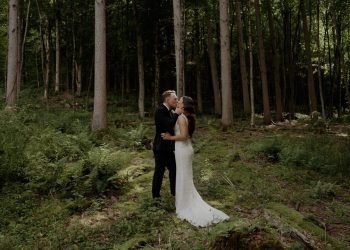 Shannon & Dylan's Intimate Wedding | Spillian at Catskills – A Fairy Tale Come True!