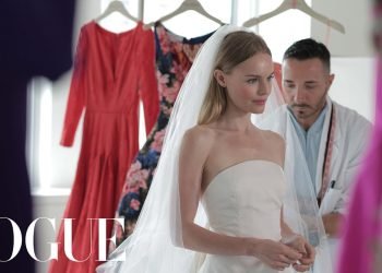 Kate Bosworth Sees Her Oscar de la Renta Wedding Dress for the Very First Time – Vogue Weddings
