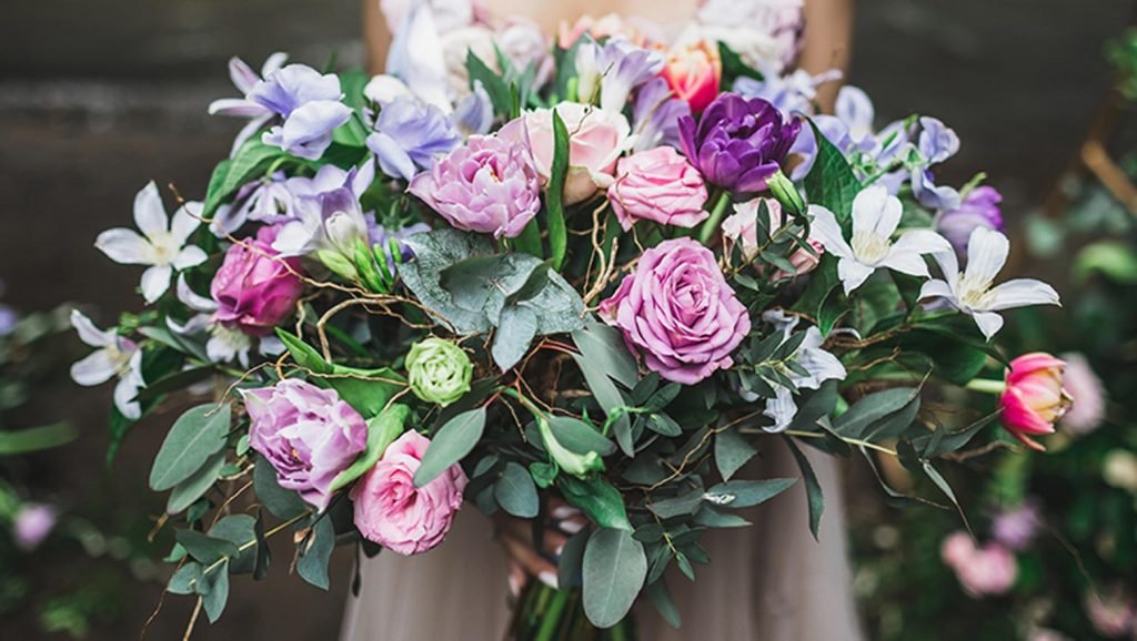 What Is the Average Cost of Wedding Flowers in 2024?