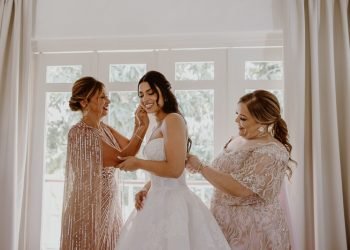 bride getting ready