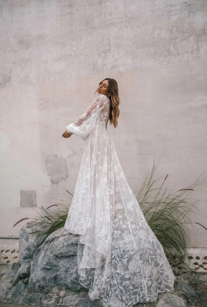 Embracing the Puff Sleeve Wedding Dress Trend – Pretty Blissful Love – Wedding Blog