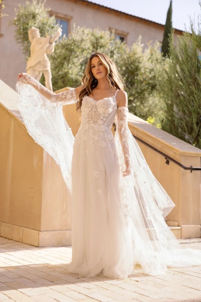 Find Autumn Elegance in These Stylish Fall Wedding Dresses – Pretty Completely satisfied Love – Wedding Blog