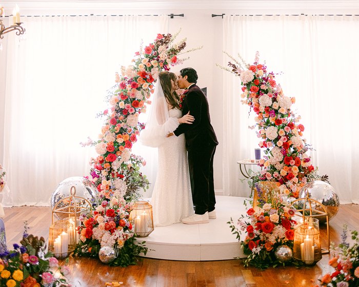 retro wedding florist hero image