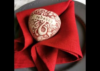 Custom Table Setting Names Heart Shaped Ceramic Wedding Favours or Engagement Favors