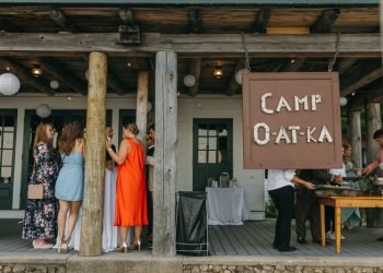 summer camp wedding ideas hero
