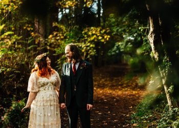 Naomi & Chris’s warm and artistic autumn wedding, with Hannah Hall Photography