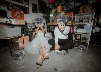 unique wedding photo idea