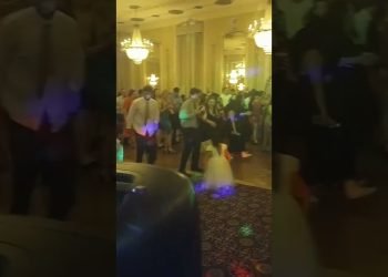 GIANT Cupid Shuffle Crowd! #dance #linedance #wedding #dj #cupidshuffle
