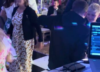 Helen’s wedding DJ set.