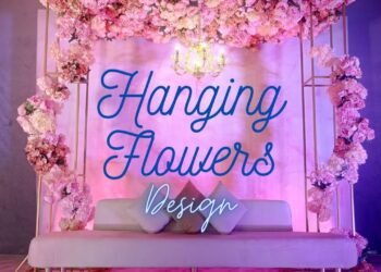 Best Wedding Stage Design – Hanging Flowers
