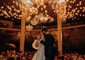 The Ultimate Guide to Putting Together Your Wedding Playlist