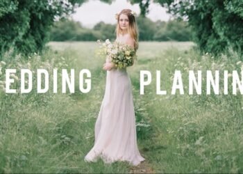 HELPFUL WEDDING PLANNING TIPS! | Tiny Twisst