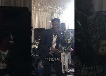 king sunny Ade son Emperor Ade on stage Lagos Wedding Party #watimagbo