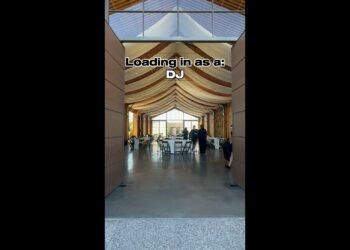 Wedding DJ vs. Photographer