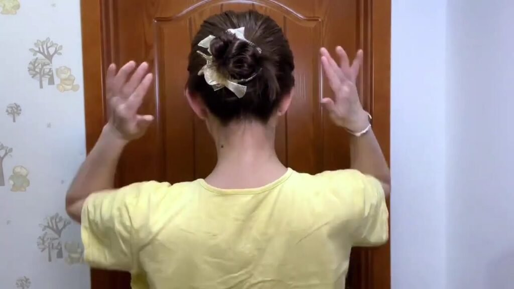 Easy Hairstyles / Braided Bun Hairstyle For Ladies / Trending Latest Hairstyle For Wedding Party 2024