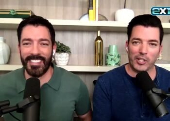 Why Jonathan Scott & Zooey Deschanel AREN'T Wedding Planning Yet (Exclusive)