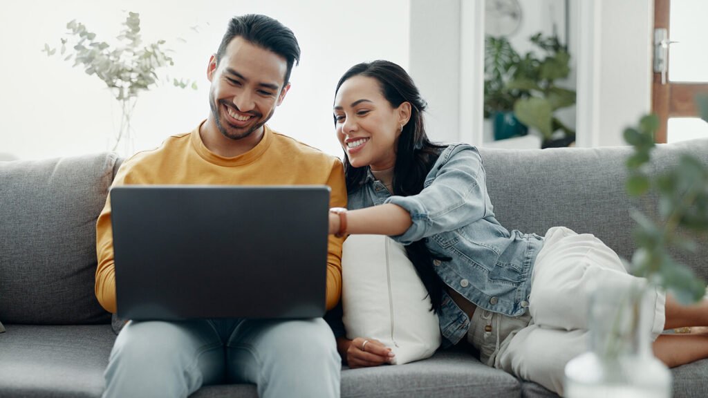 What to Put on Your Wedding Website: Expert Tips for the Perfect Setup