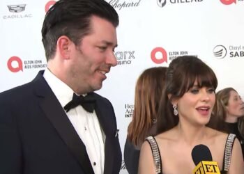 Zooey Deschanel and Jonathan Scott Give Wedding Planning Update (Exclusive)