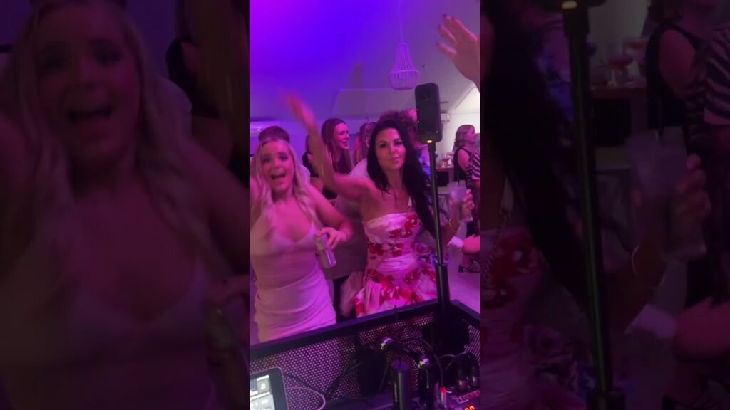 Sweet Caroline Remix – Dance Floor Goes Off! | DJ Mercy Wedding Set #dj #artist #weddingdjbrisbane