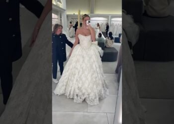 Kleinfeld wedding dress shopping in NYC review!