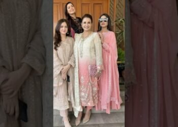 40+ aged woman's wedding dress designs || Party wear dresses