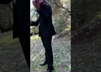 An actual Wedding DJ Experience in Chianti, Tuscany. Romantic violin in the course of the Ceremony. 2025. 1/3.