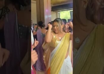 Vaada Mappillai Dance at Wedding #srilankanweddingdj #girlsdance #weddingdancedj #djgayan #djdance