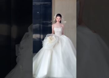 Elegant Bridal Bow Veil Look 🎀🤍 Dream Wedding Dress & Makeup Inspiration 2026