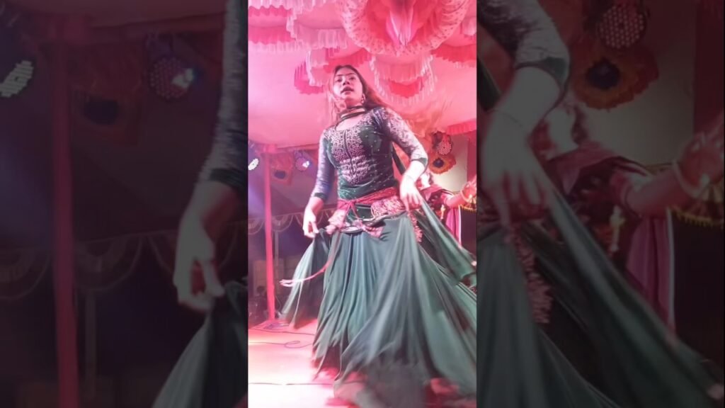 Uff looking figure girl #wedding #dj #dance