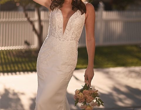 Sheath vs. Column Wedding Dresses – Pretty Completely happy Love – Wedding Blog