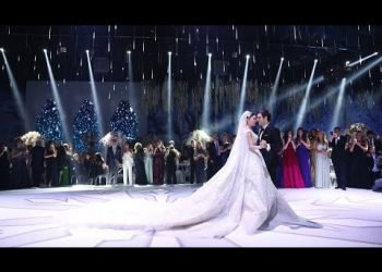 Transforming An Empty Hall Into A Winter Wonderland Wedding !!