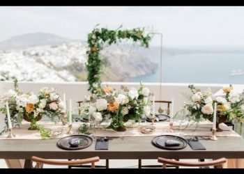Intimate Wedding in Santorini