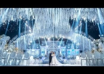 Constructing A Massive Winter Wonderland For This Wedding Night!