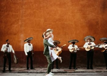 How to Give Back on Your Wedding Day